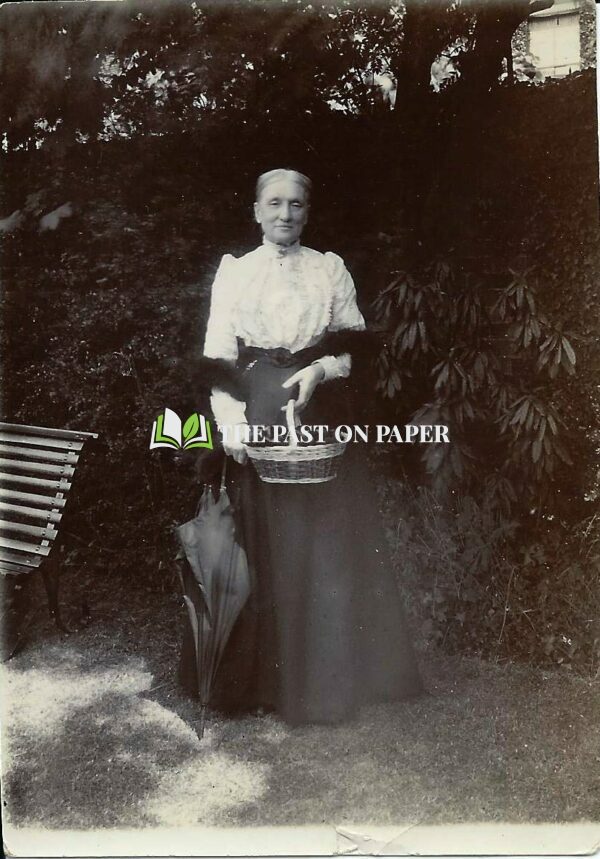 Photo of Helen McGrigor, Reading, 1910s