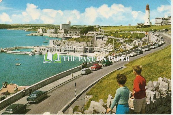 Postcard of Plymouth Hoe and Sound to Mrs Remedy of Batheaston