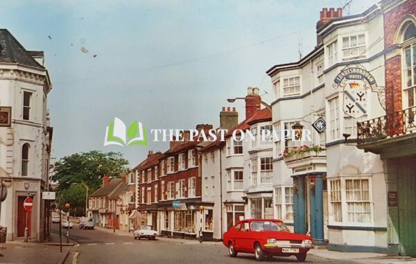 Unused postcard of Bridge Street, Tadcaster