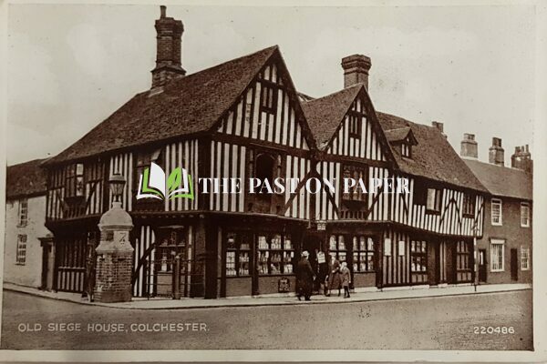 Unused postcard of Old Siege House, Colchester