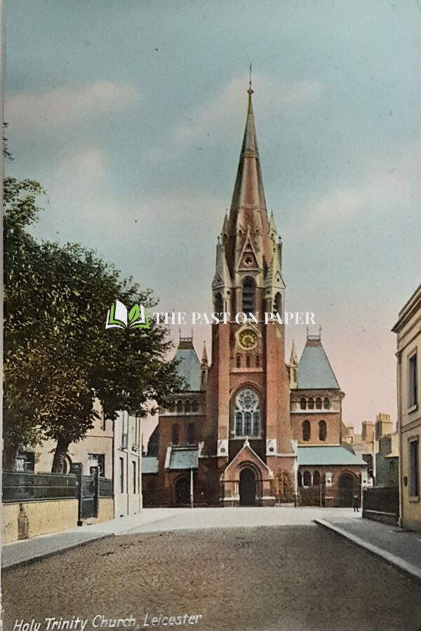 Unused postcard of Holy Trinity Church, Leicester